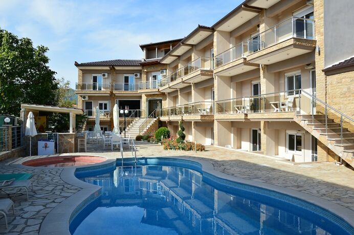 Imagen general del Hotel Maria Lux. Foto 1