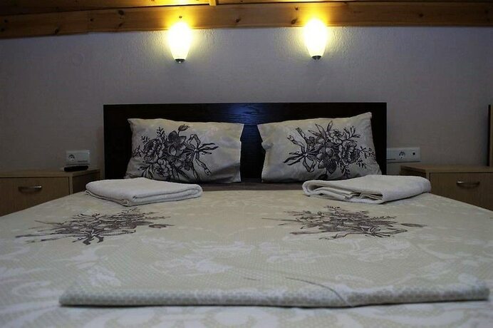 Imagen de la habitación del Hotel Maria Lux. Foto 17
