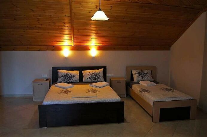 Imagen de la habitación del Hotel Maria Lux. Foto 18