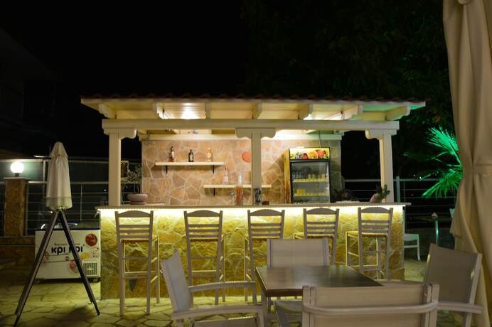 Imagen general del Hotel Maria Lux. Foto 10