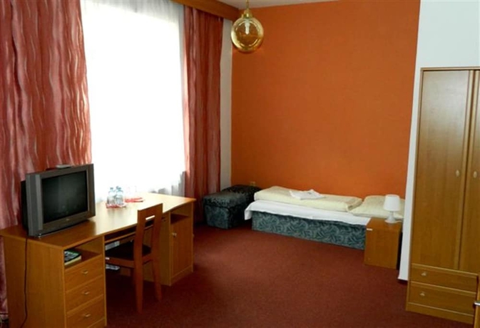 Imagen de la habitación del Hotel Maria, Ostrava. Foto 3