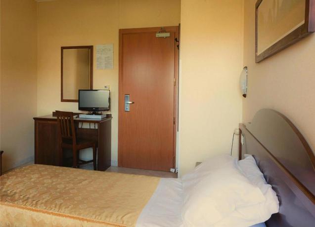 Imagen de la habitación del Hotel Maria, Pineto. Foto 5