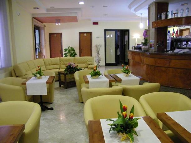 Imagen de los interiores del Hotel Maria, Pineto. Foto 10