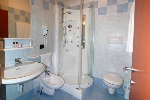 Imagen de la habitación del Hotel Maria, Predazzo. Foto 10