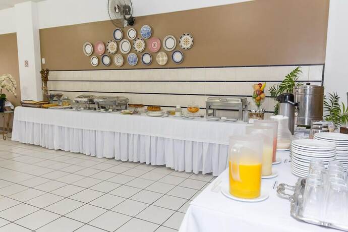 Imagen del bar/restaurante del Hotel Maria Quit&eacute;ria E Flat. Foto 15