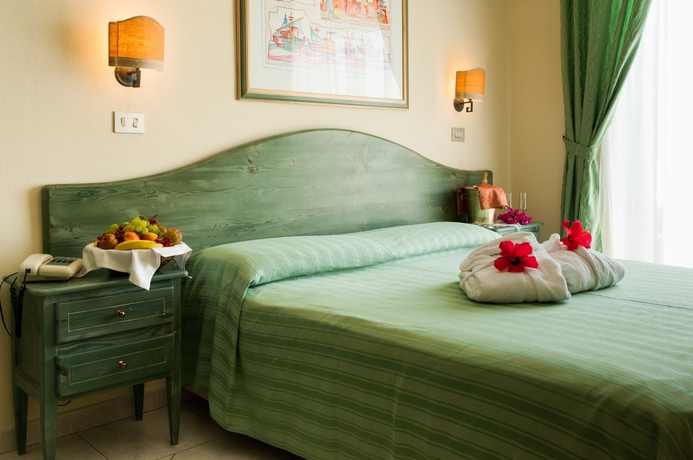 Imagen de la habitación del Hotel Maria Rosaria. Foto 7