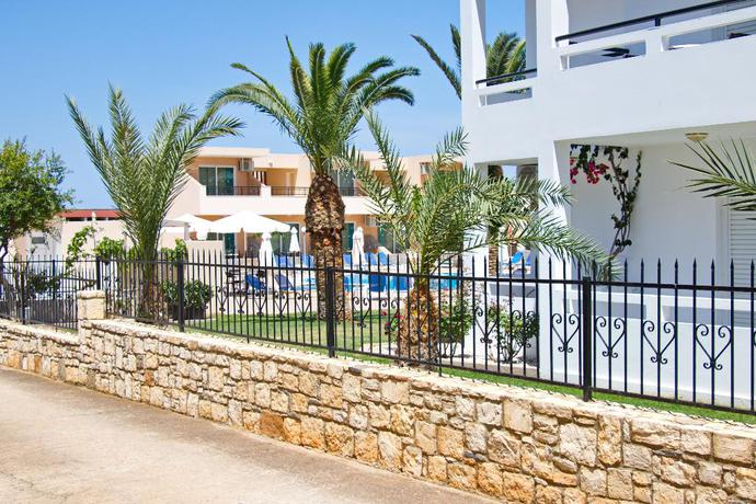 Imagen de la habitación del Hotel Maria Rousse. Foto 5
