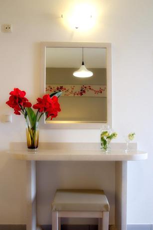 Imagen de la habitación del Hotel Maria Rousse. Foto 13