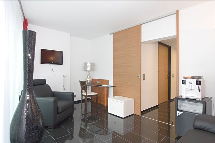 Imagen de la habitación del Hotel Maria Suite. Foto 11