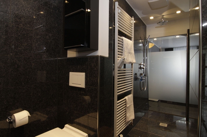 Imagen de la habitación del Hotel Maria Suite. Foto 12