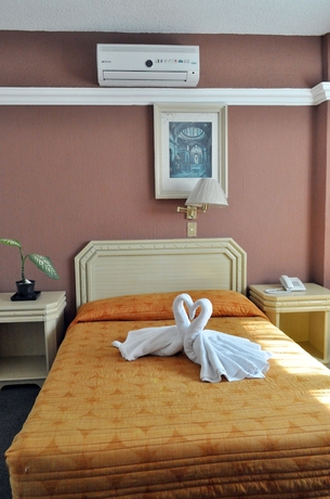 Imagen de la habitación del Hotel Maria Teresa. Foto 8