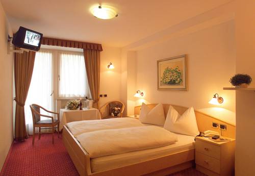 Imagen de la habitación del Hotel Maria, Val Gardena. Foto 5