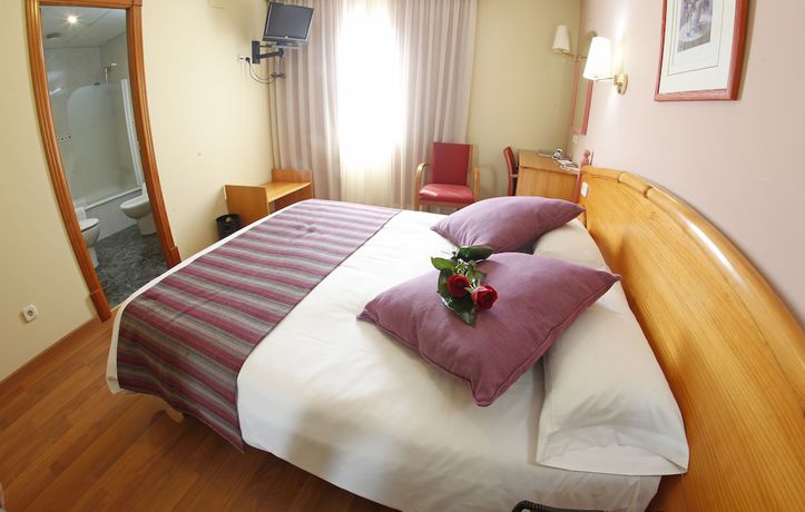 Imagen de la habitación del Hotel Maria de Luna. Foto 2