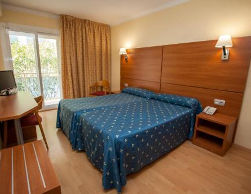 Imagen de la habitación del Hotel Maria del Mar, Lloret de Mar. Foto 5
