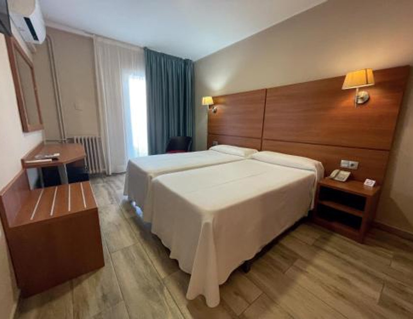 Imagen de la habitación del Hotel Maria del Mar, Lloret de Mar. Foto 6