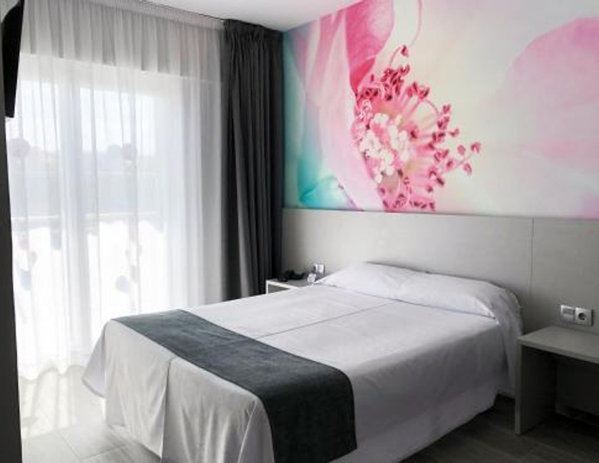 Imagen de la habitación del Hotel Maria del Mar, Lloret de Mar. Foto 7