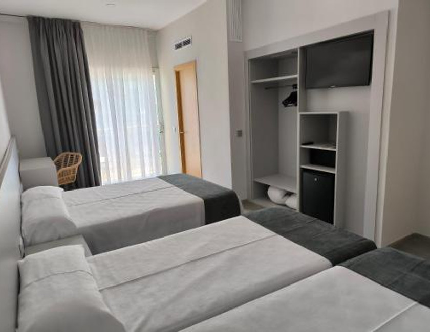 Imagen de la habitación del Hotel Maria del Mar, Lloret de Mar. Foto 8