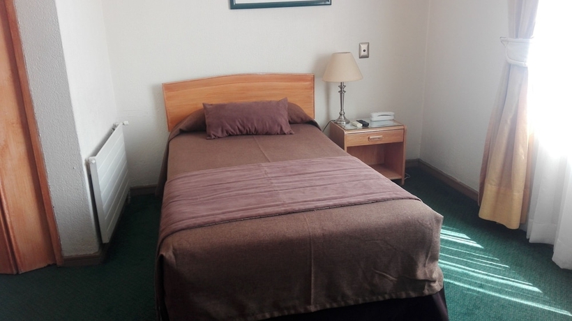 Imagen de la habitación del Hotel Mar&iacute;a Angola. Foto 4