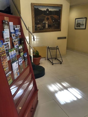 Imagen de los interiores del Hotel Mar&iacute;a Angola. Foto 15