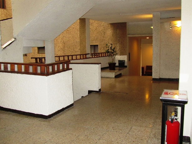 Imagen de los interiores del Hotel Mar&iacute;a Benita. Foto 7