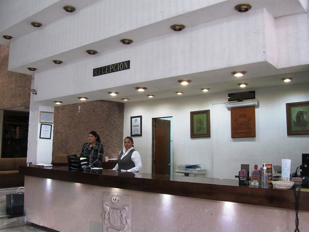 Imagen de los interiores del Hotel Mar&iacute;a Benita. Foto 8
