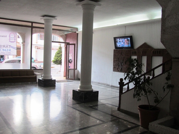 Imagen de los interiores del Hotel Mar&iacute;a Benita. Foto 9