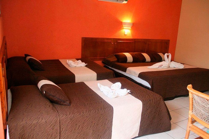 Imagen de la habitación del Hotel María De La Luz. Foto 12