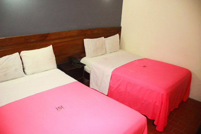 Imagen de la habitación del Hotel Mar&iacute;a Ines. Foto 5
