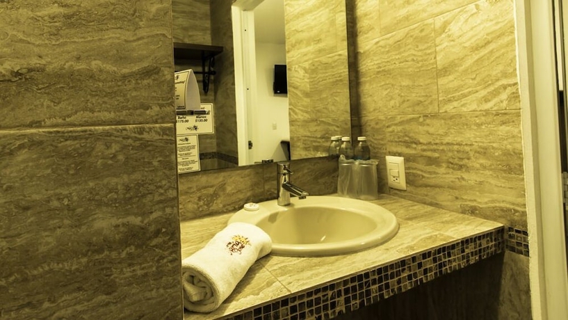 Imagen de la habitación del Hotel María Jose, Mérida. Foto 12