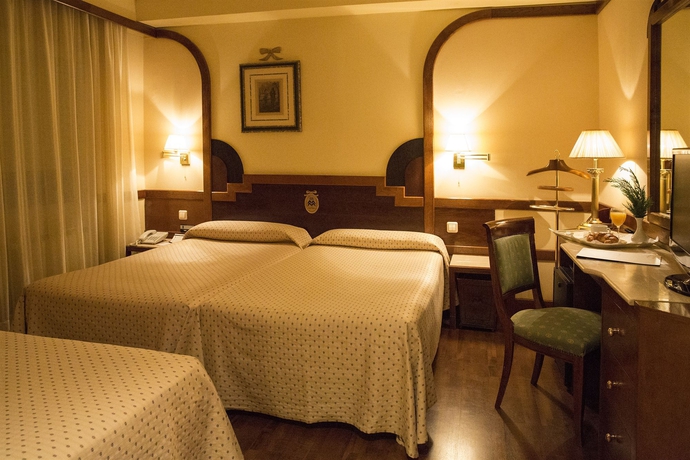 Imagen de la habitación del Hotel María Luisa, Burgos. Foto 4
