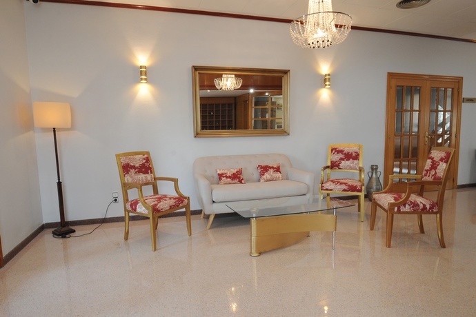 Imagen de los interiores del Hotel María Rosa. Foto 6