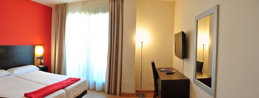 Imagen de la habitación del Hotel Marítimo Ris y Apartamentos. Foto 15