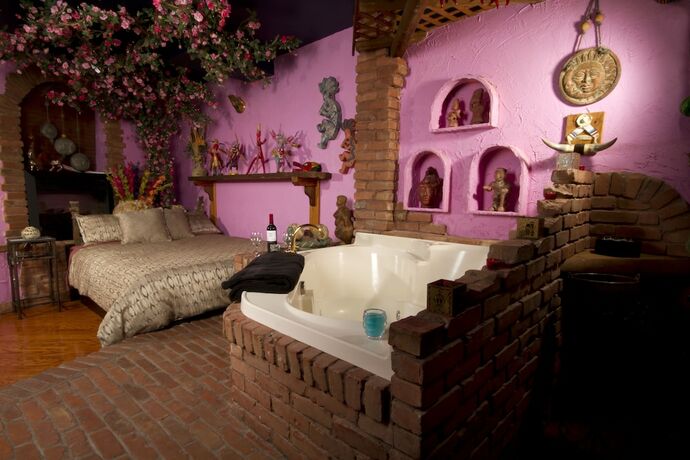 Imagen general del Hotel Mariaggi's Theme Suite and Spa. Foto 5