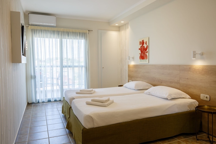 Imagen de la habitación del Hotel Marialena. Foto 5