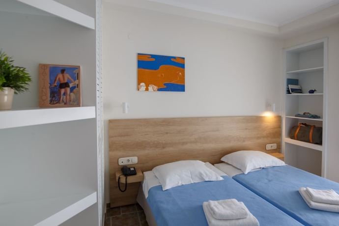 Imagen de la habitación del Hotel Marialena. Foto 9