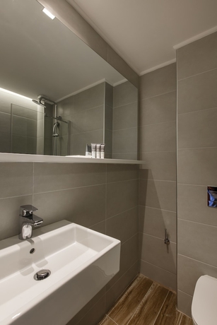 Imagen de la habitación del Hotel Marialena. Foto 17