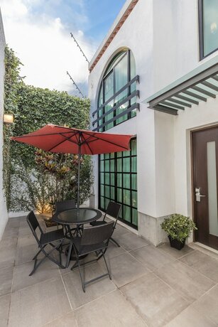 Imagen general del Hotel Marialicia Suites. Foto 6