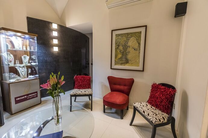 Imagen general del Hotel Marialicia Suites. Foto 8