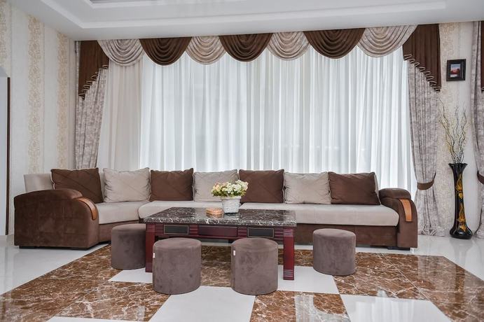 Imagen de los interiores del Hotel Marialuis. Foto 19