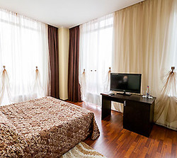 Imagen de la habitación del Hotel MarianHall. Foto 5