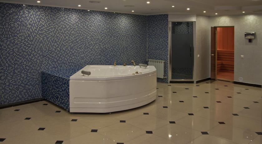 Imagen de los interiores del Hotel MarianHall. Foto 10