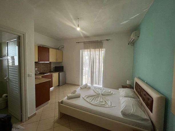 Imagen de la habitación del Hotel Mariana Apartments. Foto 17