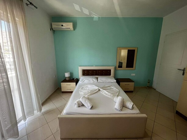 Imagen general del Hotel Mariana Apartments. Foto 9