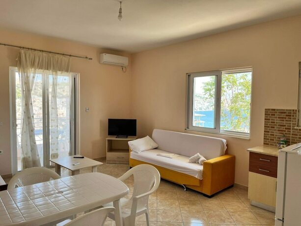Imagen de la habitación del Hotel Mariana Apartments. Foto 18