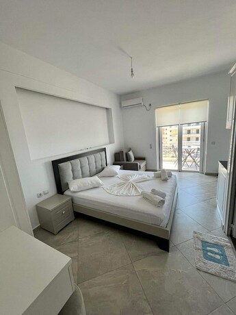 Imagen general del Hotel Mariana Apartments. Foto 11