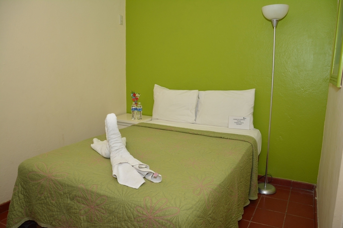 Imagen de la habitación del Hotel Mariana Beach. Foto 7
