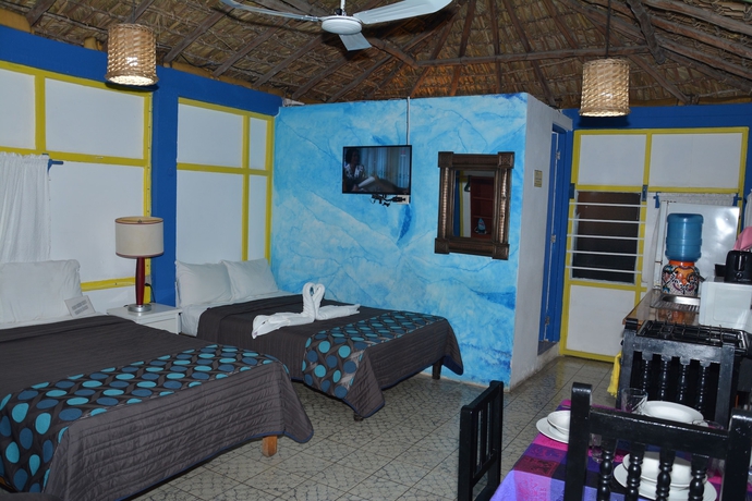 Imagen de la habitación del Hotel Mariana Beach. Foto 13