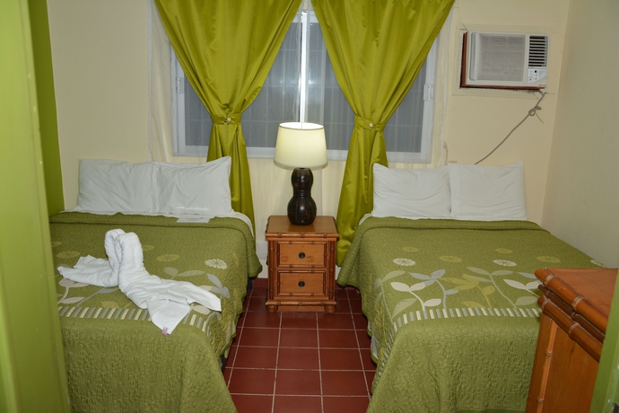 Imagen de la habitación del Hotel Mariana Beach. Foto 14