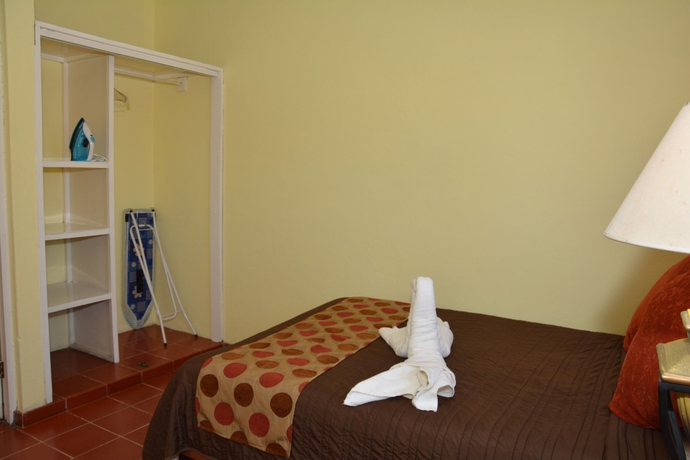 Imagen de la habitación del Hotel Mariana Beach. Foto 15