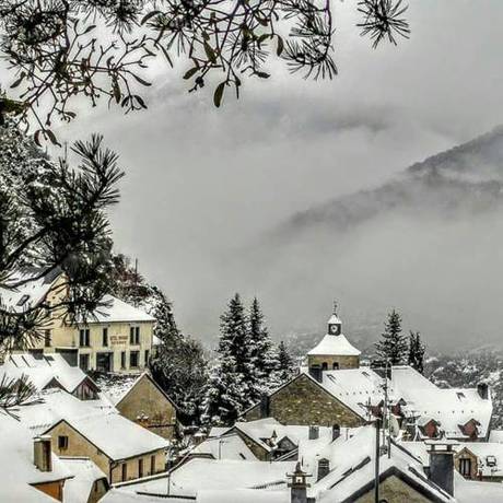 Imagen de la habitación del Hotel Mariana, Tramacastilla De Tena. Foto 2